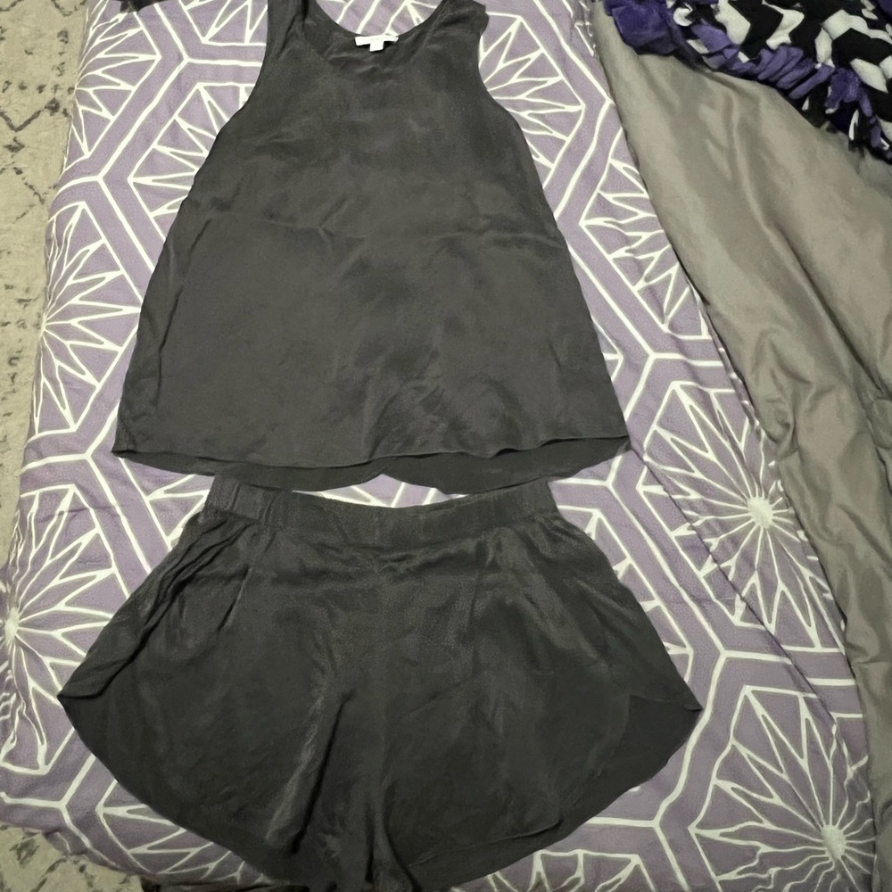 Lunya Washable Silk Set- Meditative Grey, size Small (S)